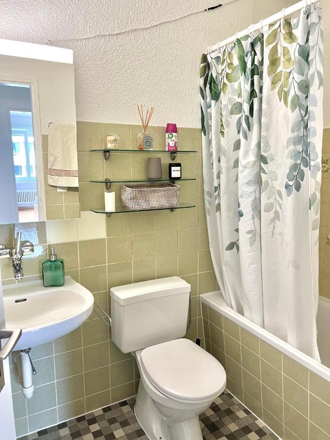 Appartamento Per 4 Persone Rudolfstetten Exterior foto